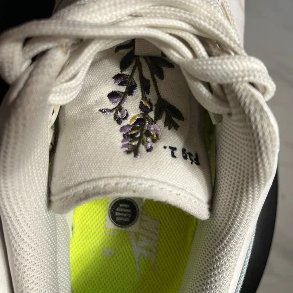 Nike AIRFORCE 1 White and Light Blue Air Sneakers - Picture 8 of 9